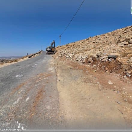 Dura Municipality Expands Road to Idhna