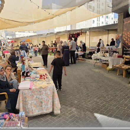 For the fourth consecutive week, Al-Omari Market in Dura has become a renewed weekly destination for families and a platform for supporting national products