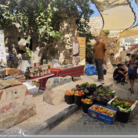 For the fourth consecutive week, Al-Omari Market in Dura has become a renewed weekly destination for families and a platform for supporting national products