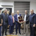 رئيس بلدية دورا أ. مهند عمرو واعضاء المجلس البلدي يلتقون بأمين سر اللجنة المركزية لحركة فتح ورئيس المجلس الأعلى للشباب والرياضة سيادة الفريق جبريل الرجوب.