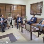 بلدية دورا تبحث مع شركة الاتصالات الفلسطينية تعزيز التعاون ودعم المبادرات المجتمعية .